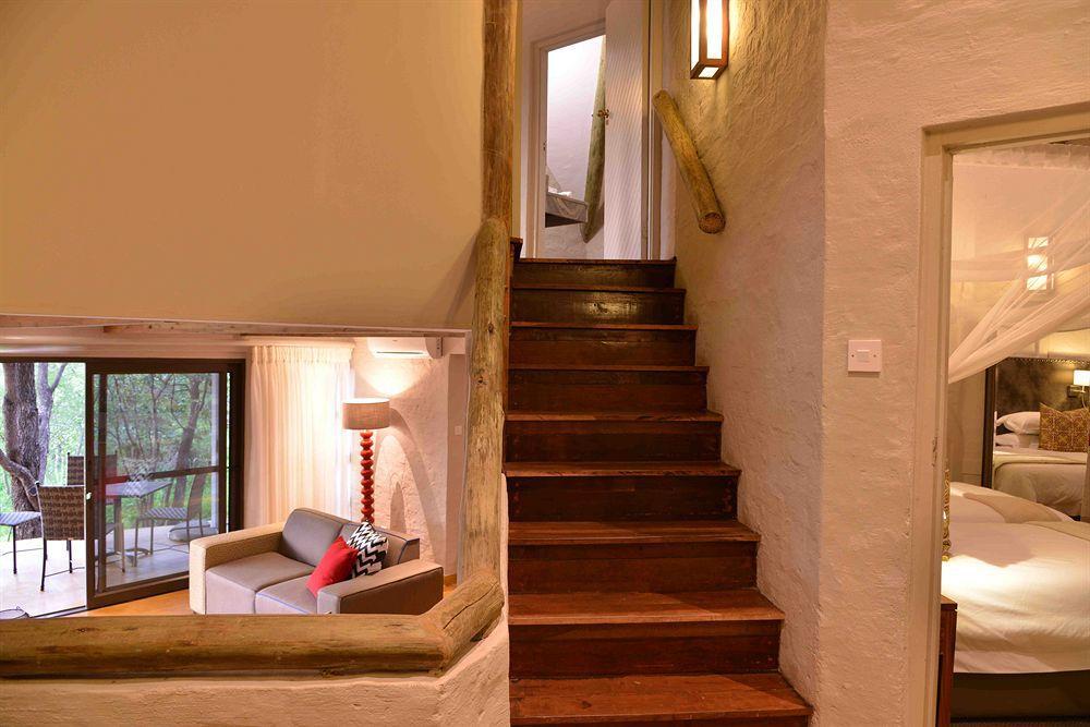 Victoria Falls Safari Suites Buitenkant foto