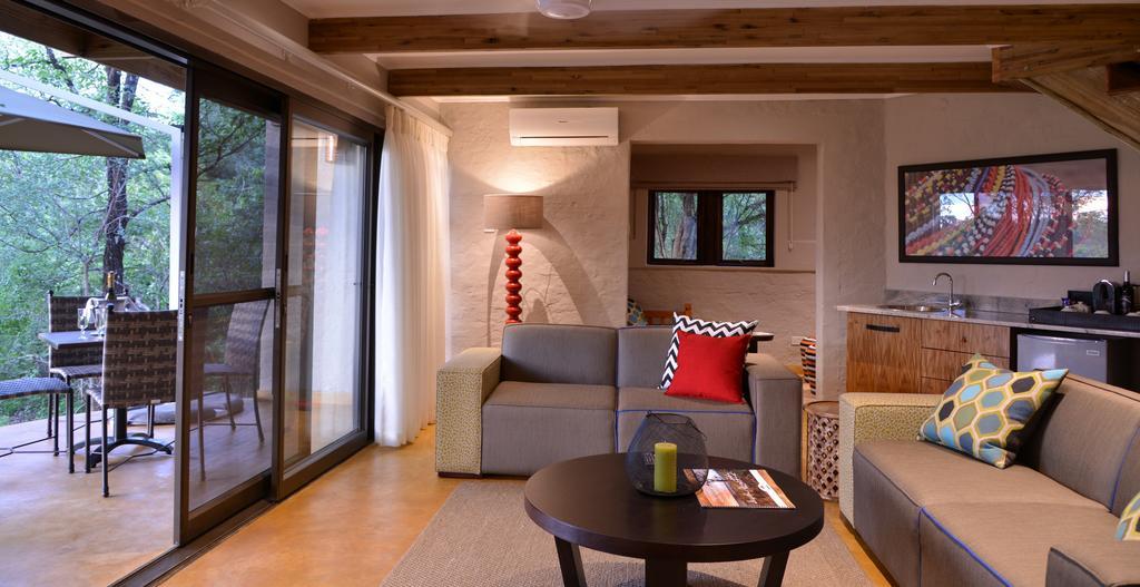 Victoria Falls Safari Suites Buitenkant foto