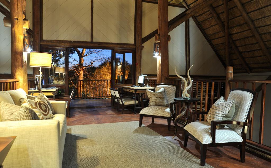 Victoria Falls Safari Suites Buitenkant foto