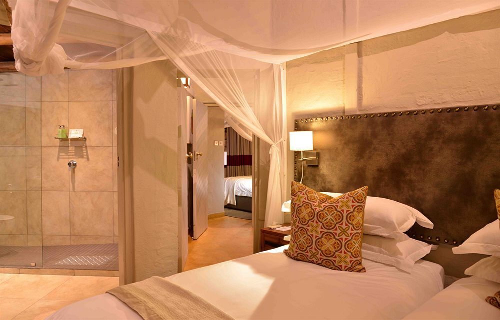 Victoria Falls Safari Suites Buitenkant foto